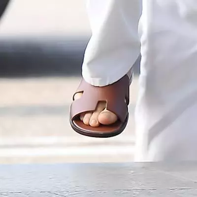 Min-Hyun-Hwang-Feet-5844117.jpg