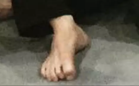 Koo-Jun-hoe-Feet-4864881.jpg